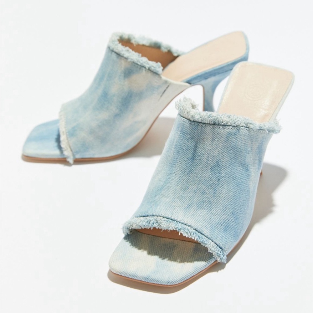 Urban Outfitters Zoey Mule Jean Heel